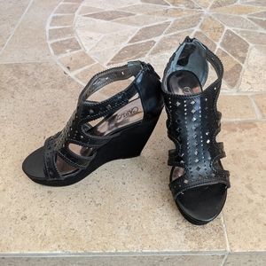 GUC Carlos by Carlos Santana wedge sandals sz 7